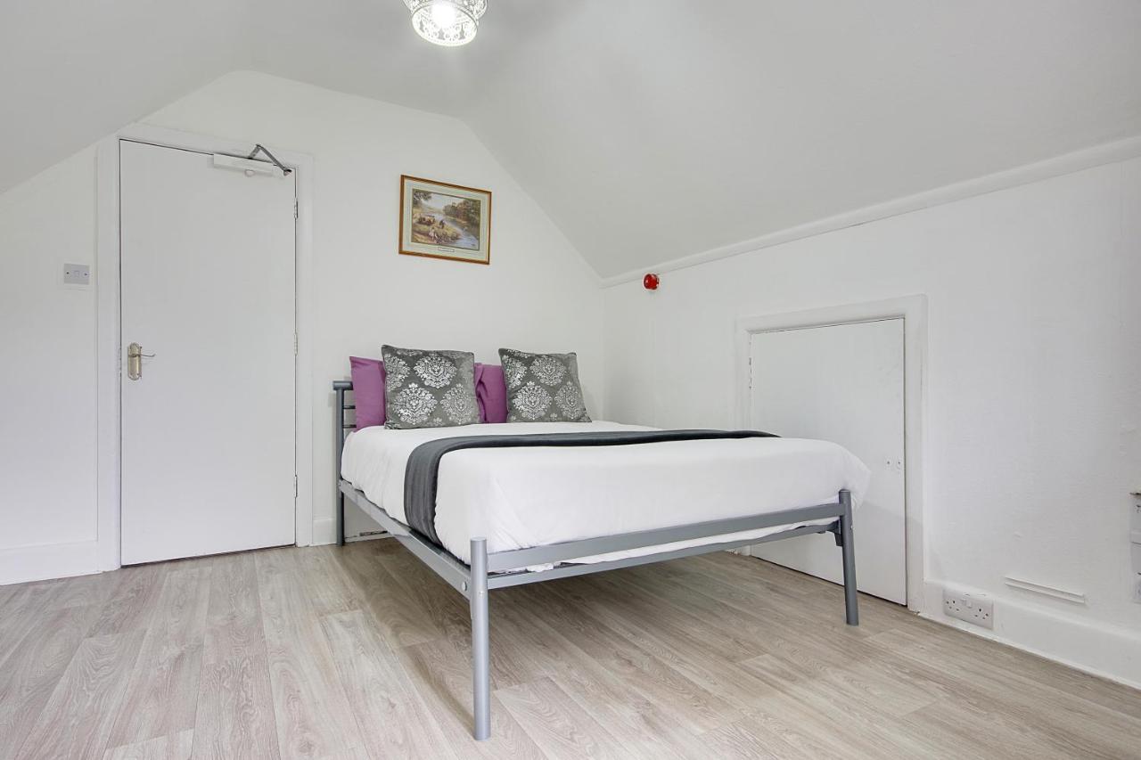 Cragside Villa With Hot Tub Bournemouth Bagian luar foto
